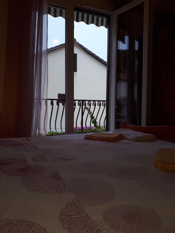 Studio With Balcony Jelsa  Exterior foto